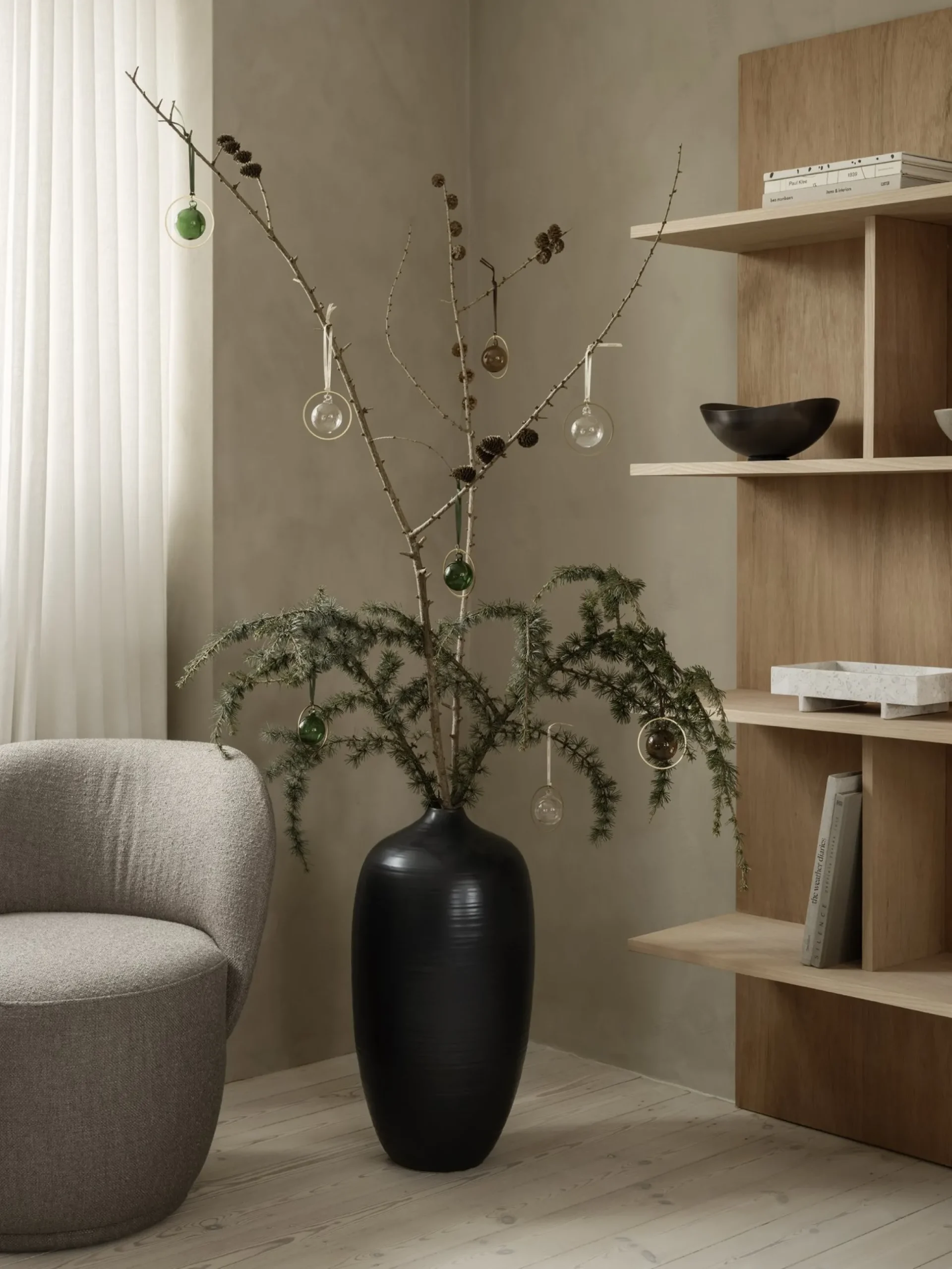 Bodenvase -CEOLA- Farbe Black Höhe 63 cm