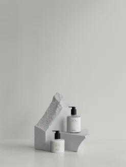 Handseife -SATOMI- Farbe White Duft Fuji Tea 500 ml