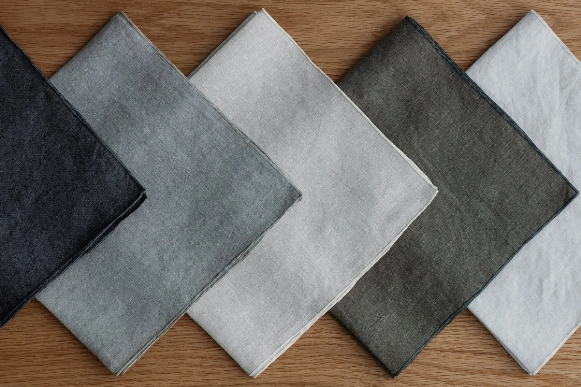 Leinen-Serviette -LINEO- Farbe Agave Green